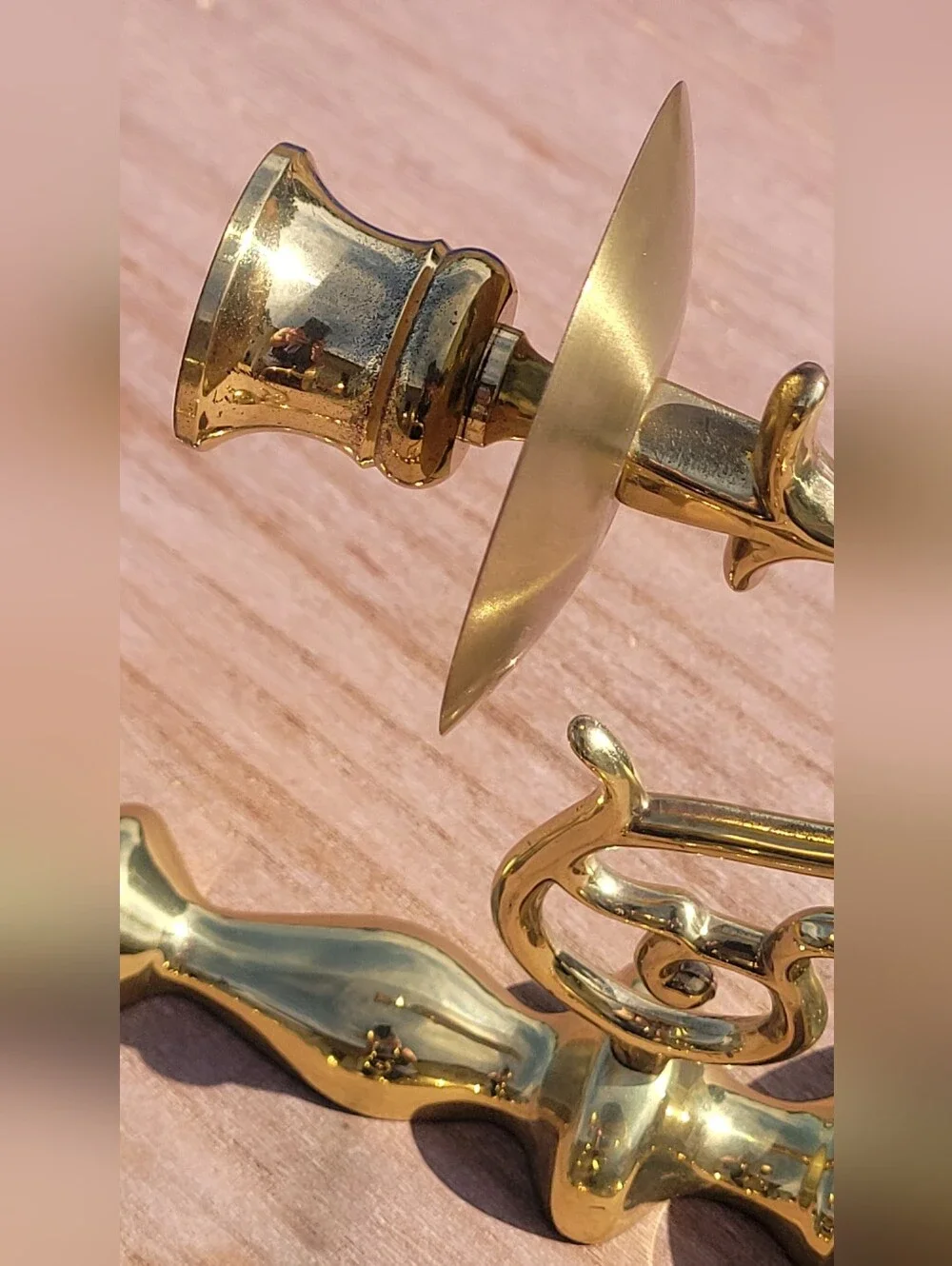 Vinrage Brass Wall-Mounted Candle Sconce - Gold